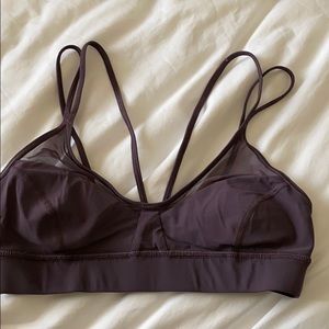 Lululemon sports bra size 6